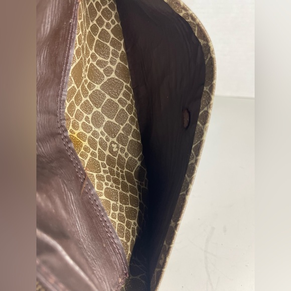 Nina Ricci Bundle (Wristlet and necklace) - Picture 10 of 16